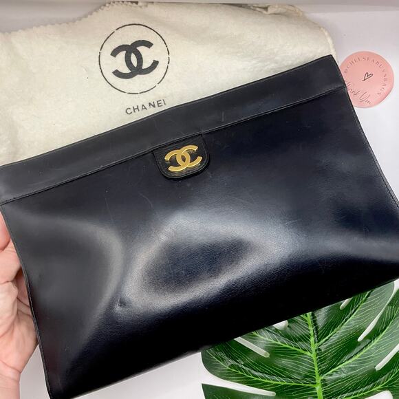 Chanel Black Leather Clutch CC 24kt Gold Plated Logo Vintage Evening Night Out - Picture 8 of 13